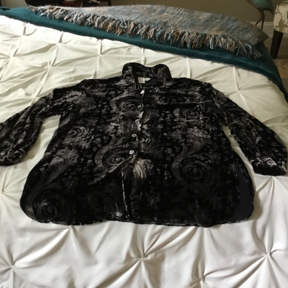 Coldwater Creek Black Patterned Velvet Jacket